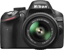 Nikon D3200+ AF-S DX NIKKOR 18-55 mm VR II